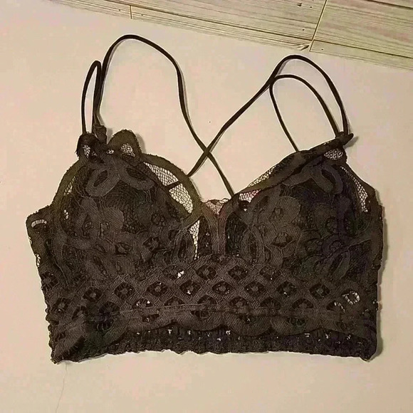 Zenana Outfitters Other - Zenana Grey Bralette lacy size medium